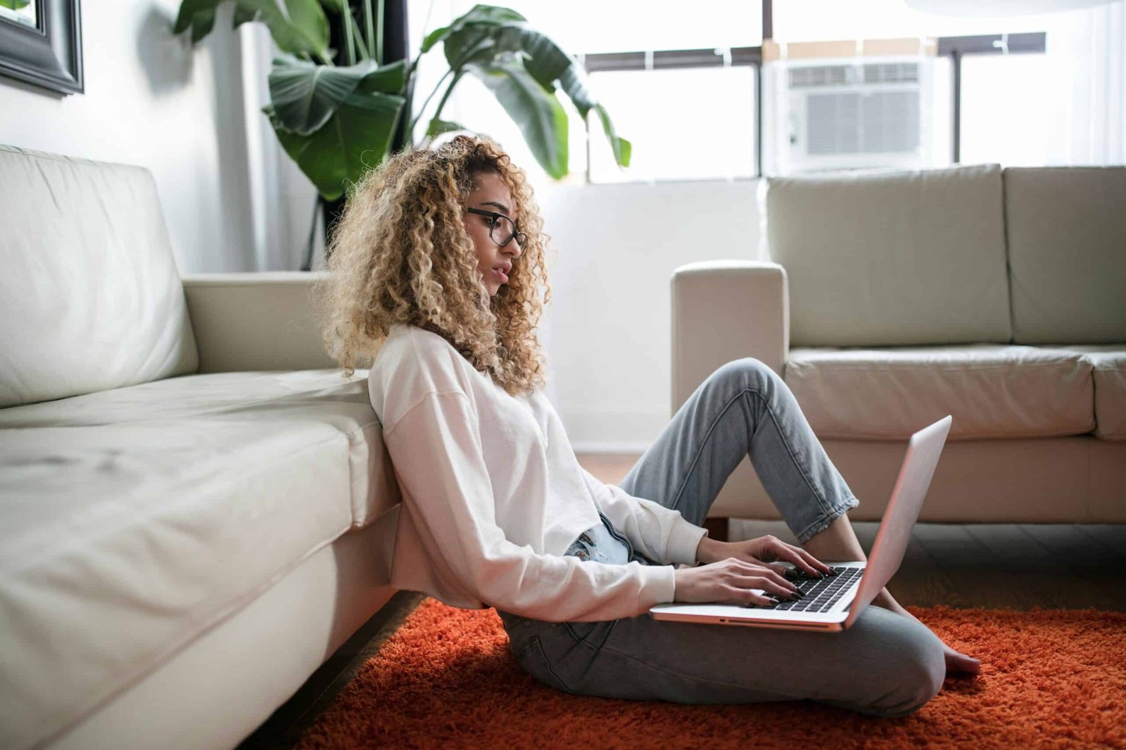 Tips for Navigating Endometriosis Tips for Navigating Endometriosis