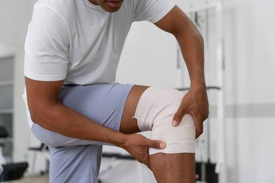 What an Orthopedic Surgeon Can Do for Your Knee Pain