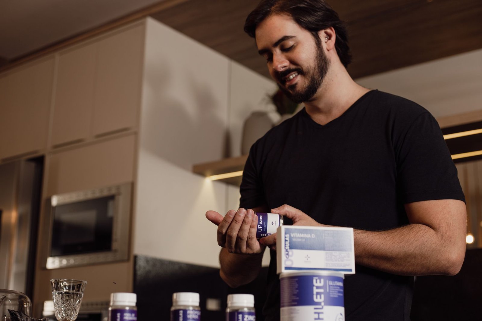 Where to Buy Natural Anabolics? A Guide to Quality Muscle-Building Supplements